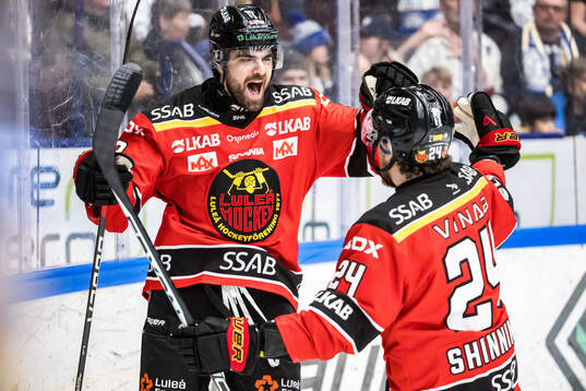 Luleås Jesper Sellgren jublar