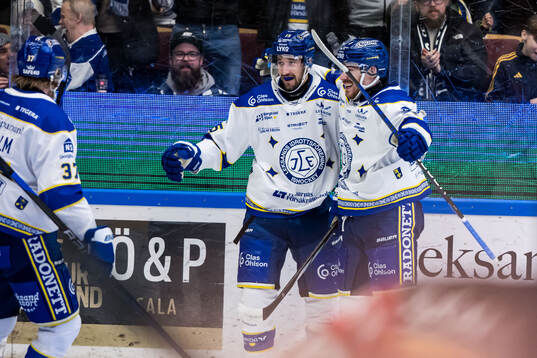 Leksands Max Veronneau jublar