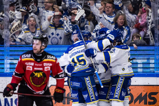 Leksands Max Veronneau jublar