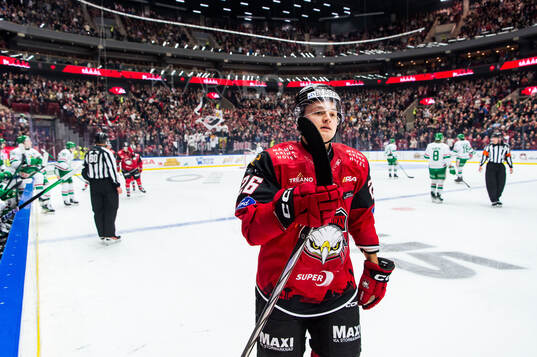 Malmö Redhawks Teemu Kivihalme jublar