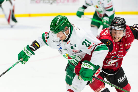 Rögles Henry Bowlby och Malmö Redhawks Christoffer