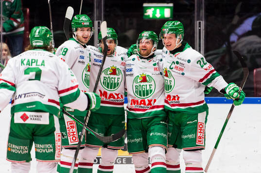 Rögles Simon Ryfors jublar