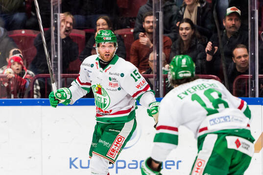 Rögles Simon Ryfors jublar