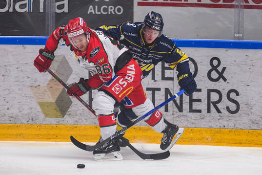 Frölundas Erik Thorell och HV71s Victor Sjöholm