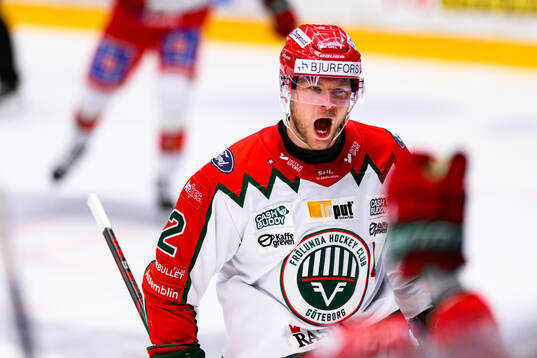 Frölundas Christian Folin jublar