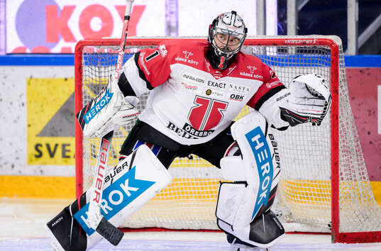 Örebros målvakt Jhonas Enroth Värmningen