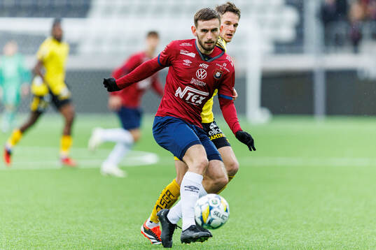 Örgrytes Erion Sadiku och Elfsborgs Jens Jakob Dyhr