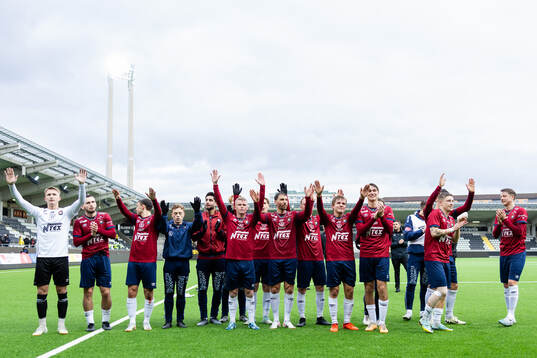 Örgrytes spelare jublar