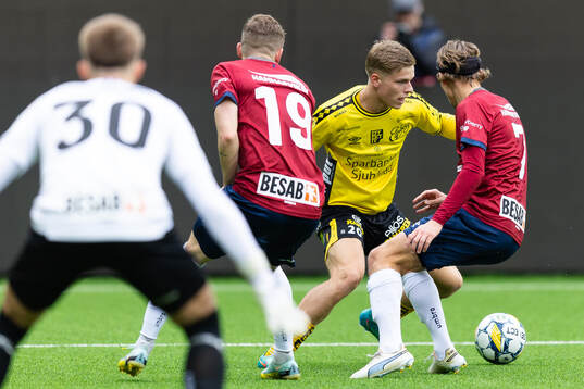 Elfsborgs Gottfrid Rapp mot Örgrytes Anton Andreasson och