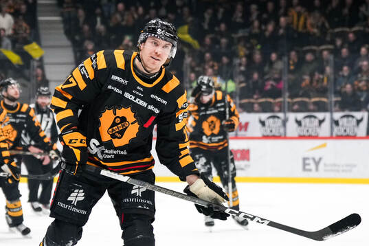Skellefteås Pär Lindholm jublar