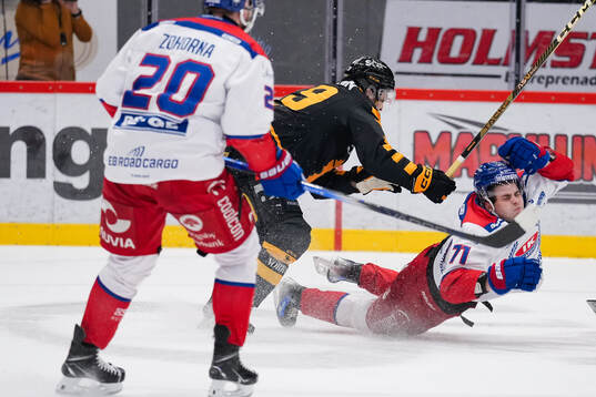 Skellefteås Dylan Sikura och Oskarshamns Viktor Lodin