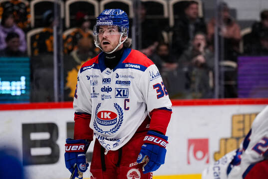 Oskarshamns Oscar Engsund deppar