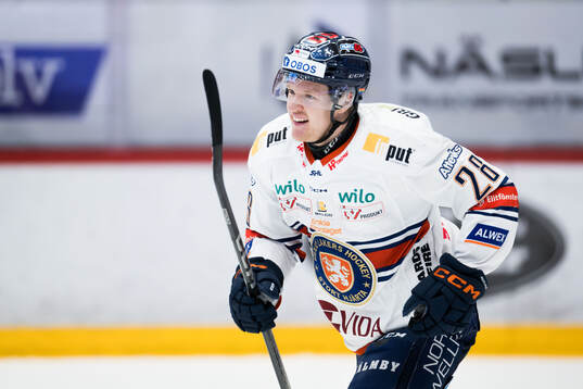 Växjös Hugo Gustafsson jublar
