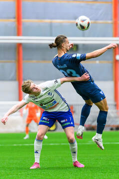 IFK Luleås Aaron Grape och Malmö FFs Martin Olsson