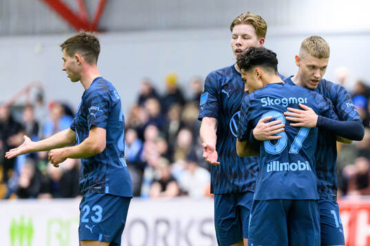 Malmö FFs Adrian Skogmar och Sebastian Jörgensen  jublar