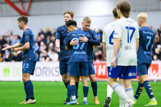 Malmö FFs Adrian Skogmar och Sebastian Jörgensen  jublar