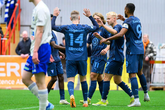 Malmö FFs Sebastian Jörgensen  och Otto Rosengren jublar