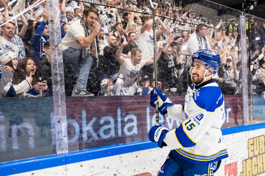 Leksands Max Veronneau jublar