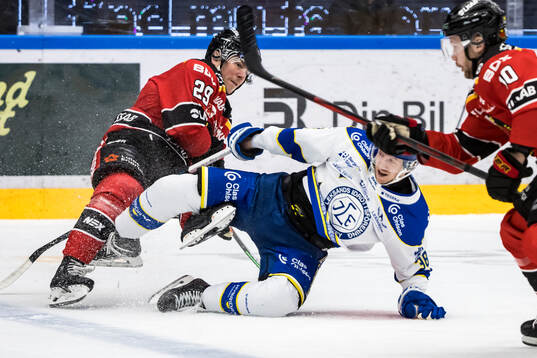 Luleås Erik Gustafsson och Leksands Olle Alsing
