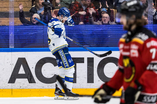 Leksands Peter Cehlarik jublar
