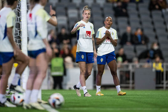 Nathalie Björn and Madelen Janogy of Sweden of the women's