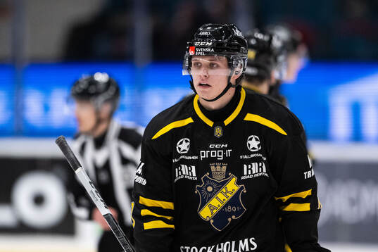 AIKs Tom Hedberg deppar