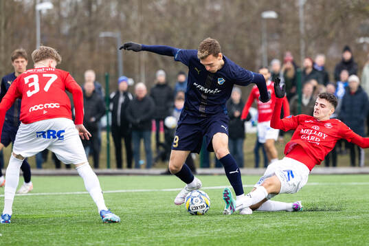 Halmstads Viktor Granath och Trelleborgs Eren Alievski
