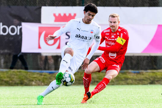 Helsingborgs Milan Silva Rasmussen och Värnamos Freddy
