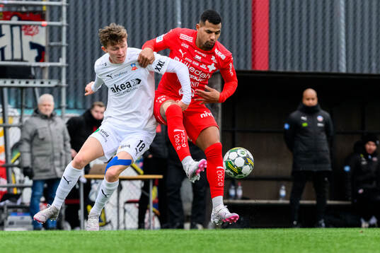 Helsingborgs Anton Nilsson och Värnamos Wenderson Oliveira