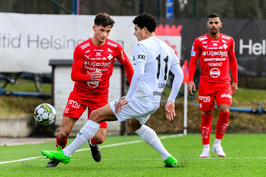Värnamos Kenan Bilalovic och Helsingborgs Milan Silva