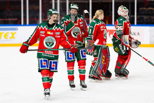 Frölundas Edit Danielsson  deppar