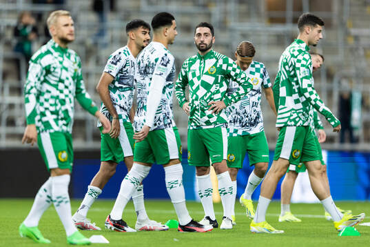 Hammarbys Nahir Besara värmer upp