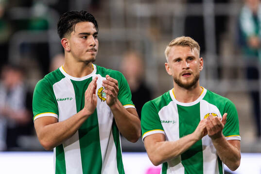 Hammarbys Jusef Erabi och Simon Strand jublar