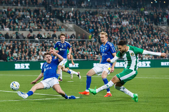 GIF Sundsvalls Edvard Carrick och Hammarbys Abdelrahman
