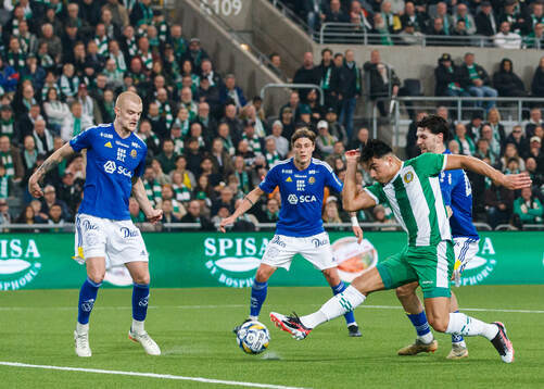 GIF Sundsvalls Lucas Forsberg, Hammarbys Jusef Erabi och
