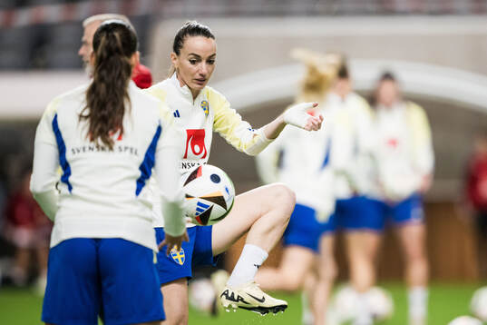 Kosovare Asllani of Sweden