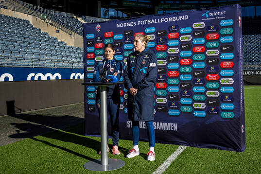 Maren Nævdal Mjelde and Head coach Gemma Grainger of the