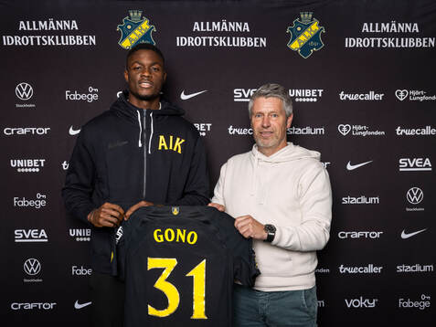 Emmanuel Gono och AIK sportchef Thomas Berntsen