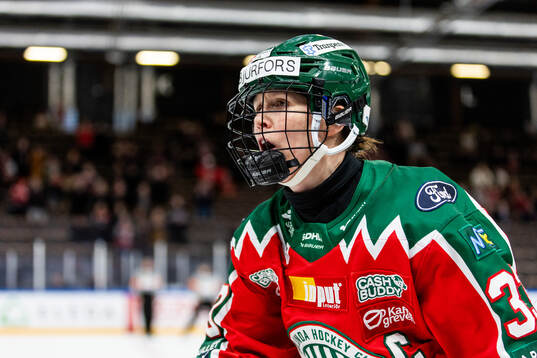 Frölundas Michelle Karvinen jublar