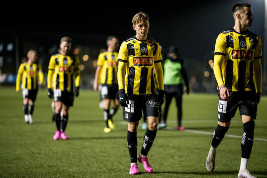 BK Häckens Pontus Dahbo och Mikkel Rygaard Jensen deppar