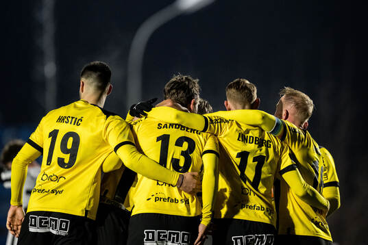 BK Häckens Simon Sandberg jublar
