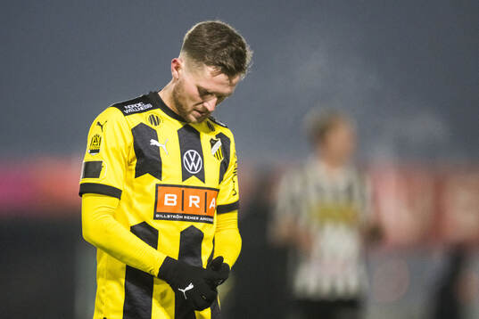 BK Häckens Adam Lundqvist deppar