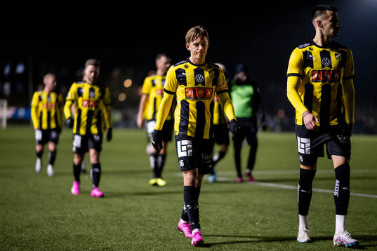 Häckens Pontus Dahbo och Srdjan Hrstic deppar