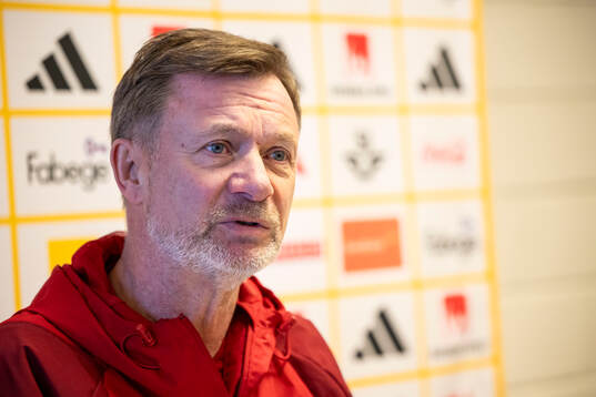 Head coach Peter Gerhardsson