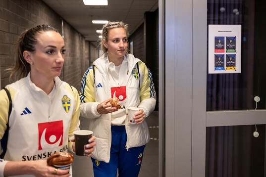 Kosovare Asllani and Nathalie Björn