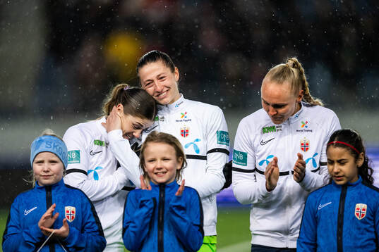 Maren Nævdal Mjelde, Cecilie Hauståker Fiskerstrand and
