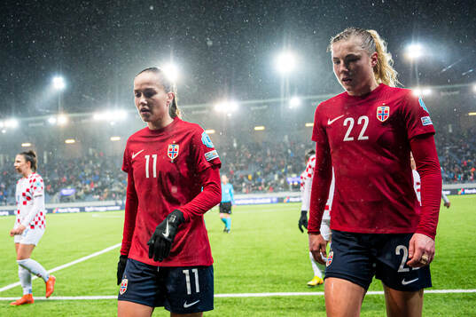 Guro Reiten and Sophie Roman Haug of Norway