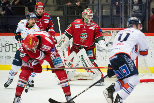 MoDos målvakt Lassi Lehtinen och Sam Vigneault