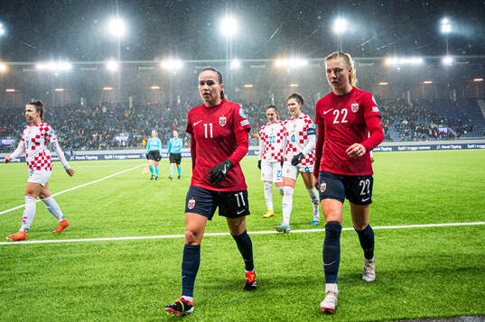 Guro Reiten and Sophie Roman Haug of Norway
