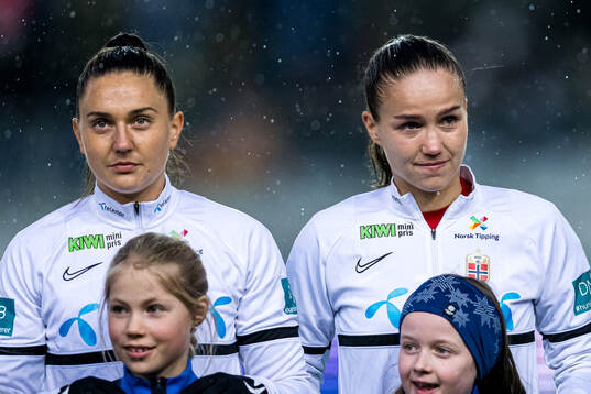 Vilde Bøe Risa and Guro Reiten of Norway